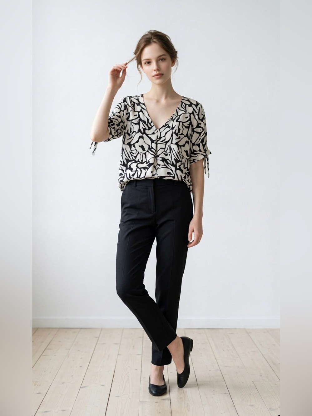 Nordstrom Black & White Abstract Print V-Neck Tie-Sleeve Blouse